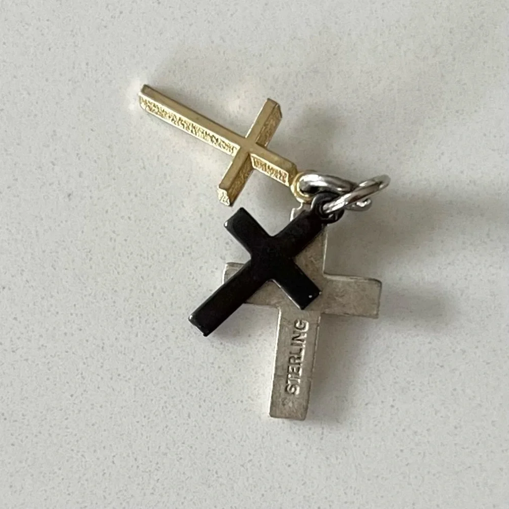 ⭐️ 3 Vintage Sterling Silver Mini Cross Charms - Picture 2 of 6